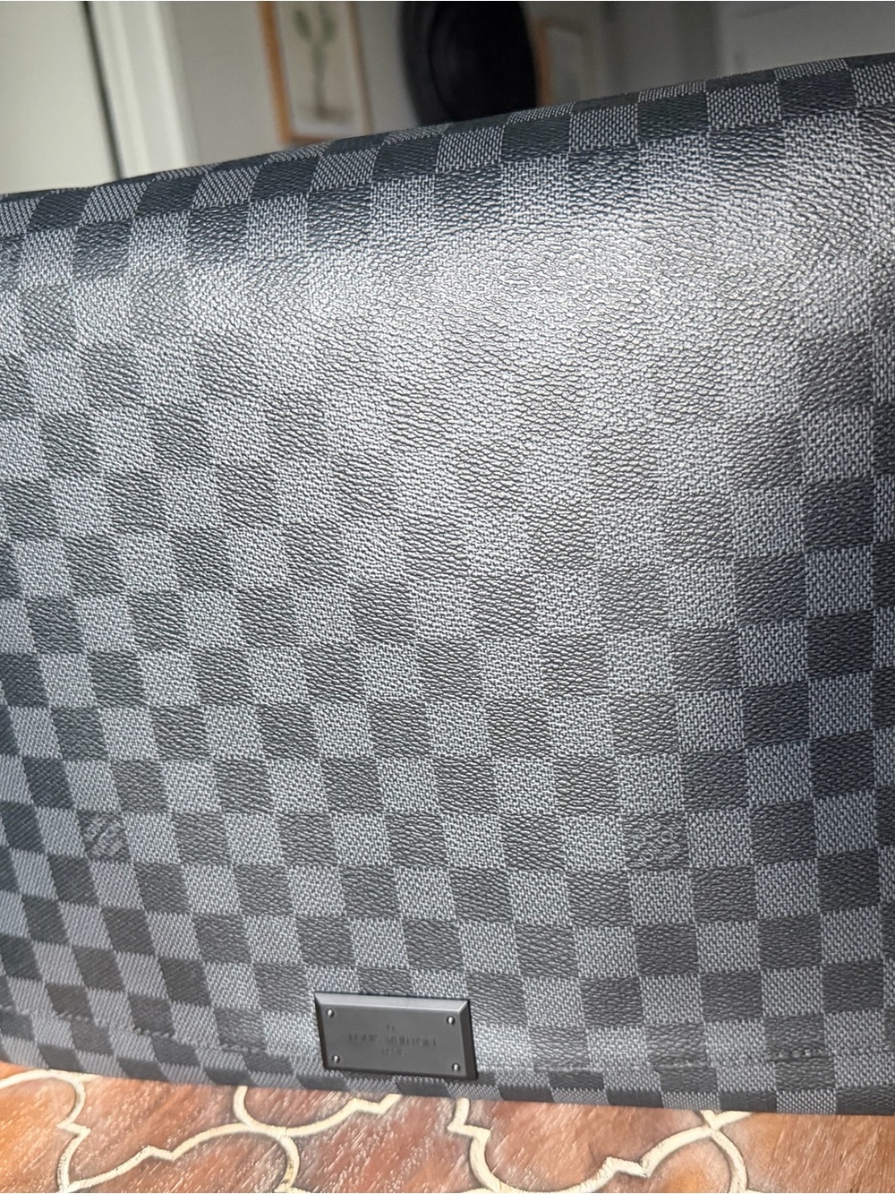 Louis Vuitton District MM Damier Graphite Crossbody Messenger Bag FL0175